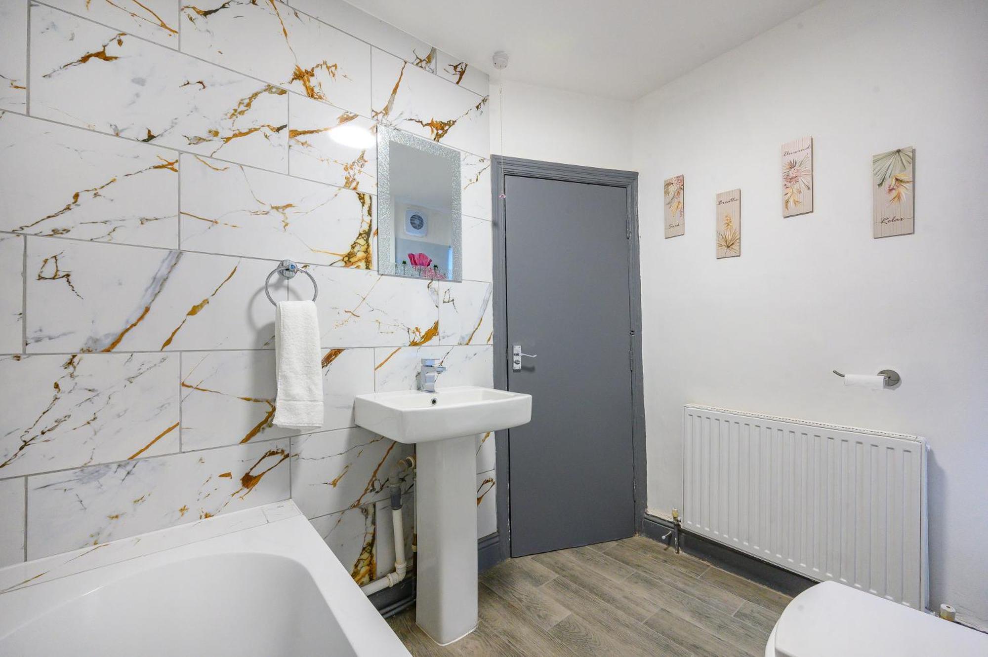-Rf7H- For Your Relaxed & Cosy Free Parking Leeds  Kültér fotó
